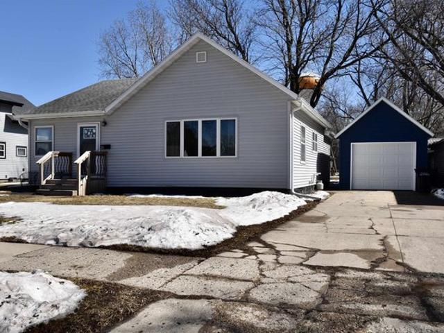 House for sale in Sibley, Iowa