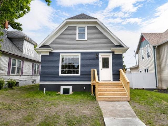 House for sale in Devils Lake, North Dakota