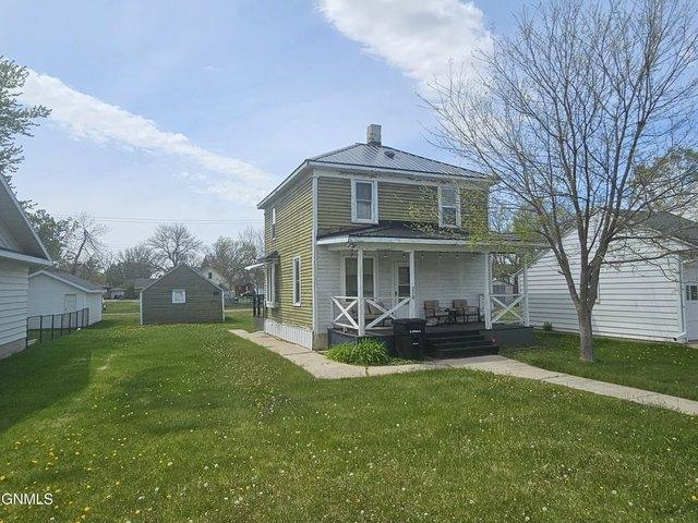 House for sale in Wishek, McIntosh County