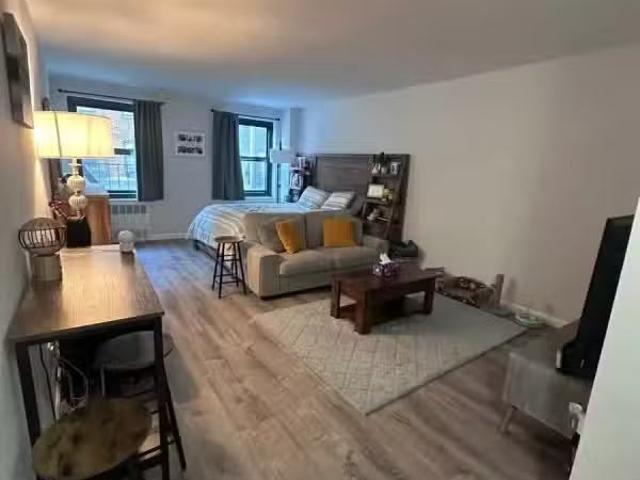Apartment for rent in Valley Stream