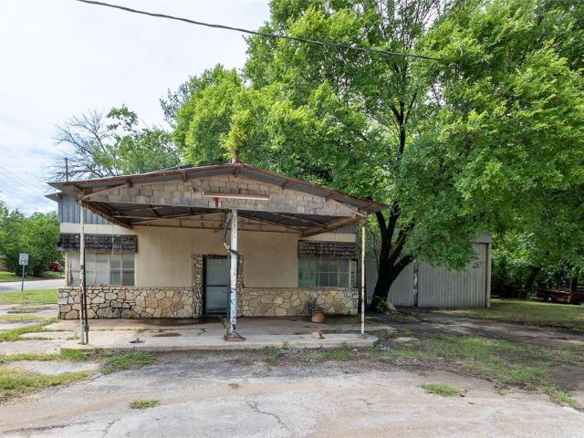 Commercial for sale in Glen Rose, Texas