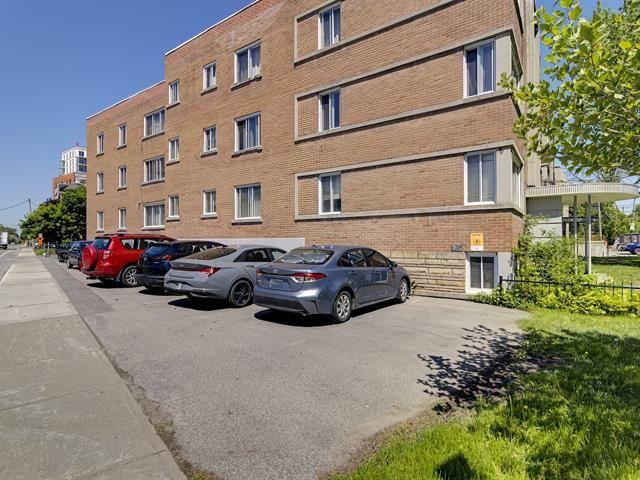 Apartment for rent in Dorval, Quebec