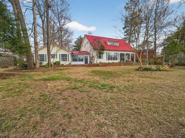 House for sale in Sabine, Texas