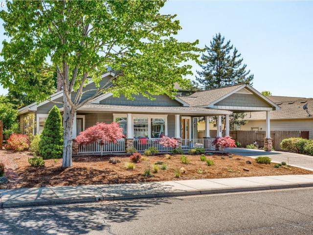 Townhouse for sale in Eagle Point