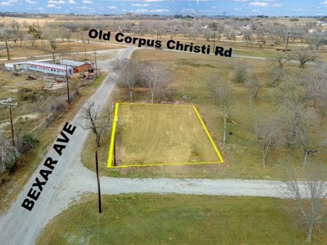Land for sale in Elmendorf, Texas