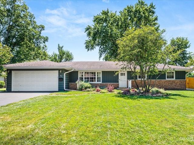 House for sale in North Aurora, Illinois