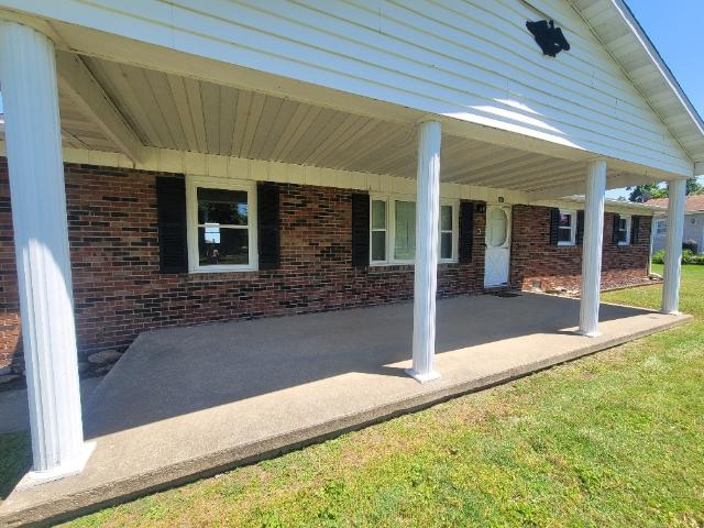 House for sale in Enfield, Illinois