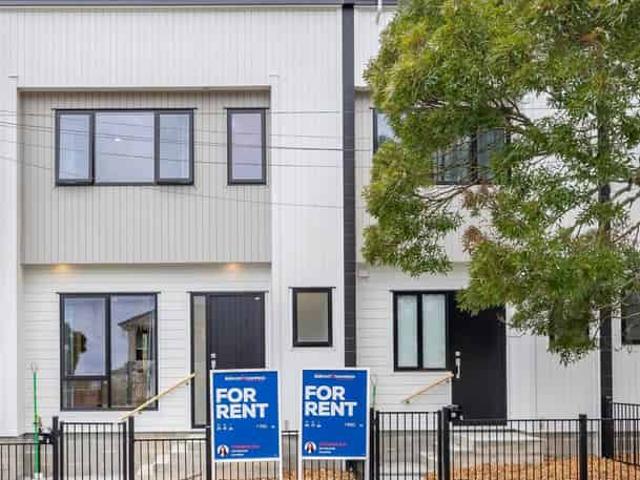 House for rent in Penrose, Oroua County