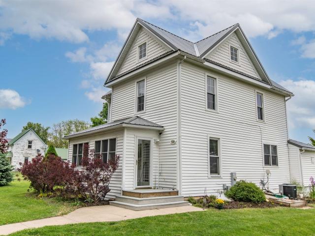 House for sale in Rewey, Wisconsin
