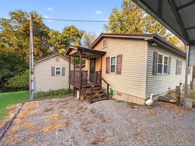 House for sale in Adolphus, Kentucky
