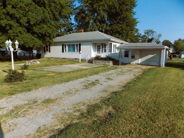 House for sale in Clinton, Illinois