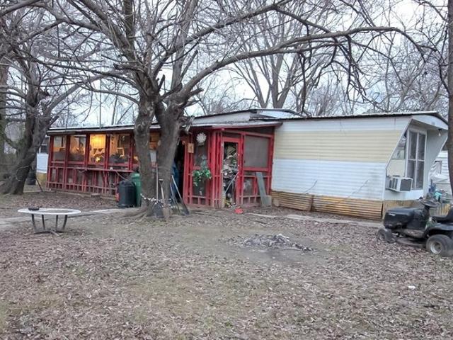 House for sale in Hooks, Texas