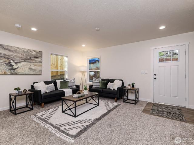 House for sale in Shelton, Washington