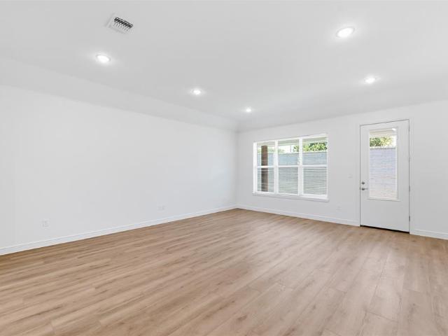Townhouse for sale in Hood, Texas