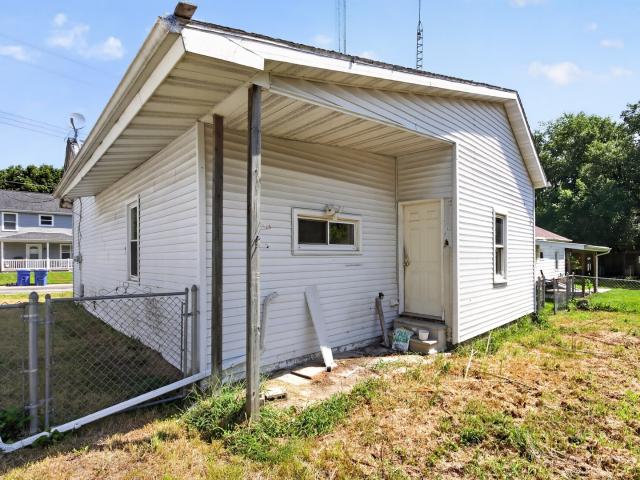 House for sale in Petersburg, Illinois