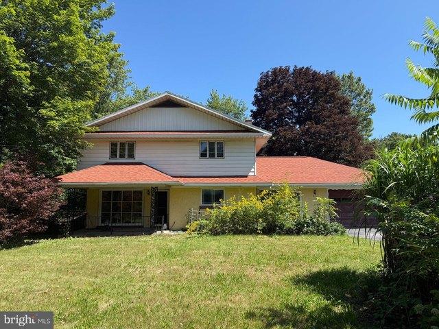 House for sale in Snow Shoe, Pennsylvania