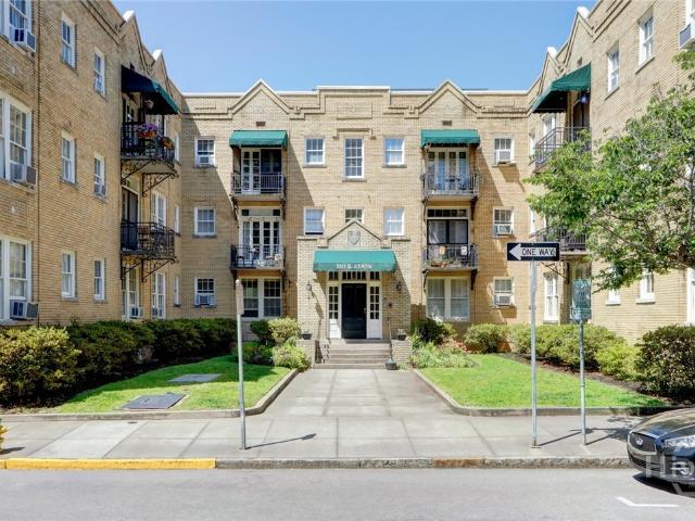 Condo for sale in Savannah Historic District, Savannah