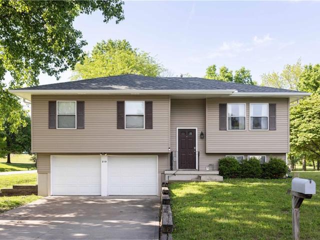 House for sale in Clinton, Missouri