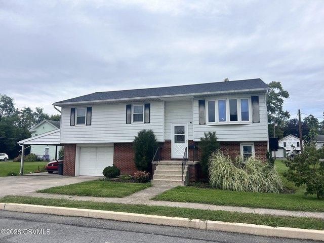 House for sale in Isle of Que, Selinsgrove