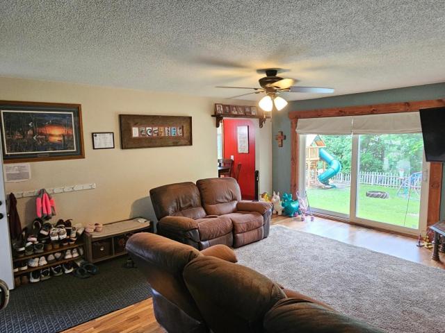 House for sale in Underwood