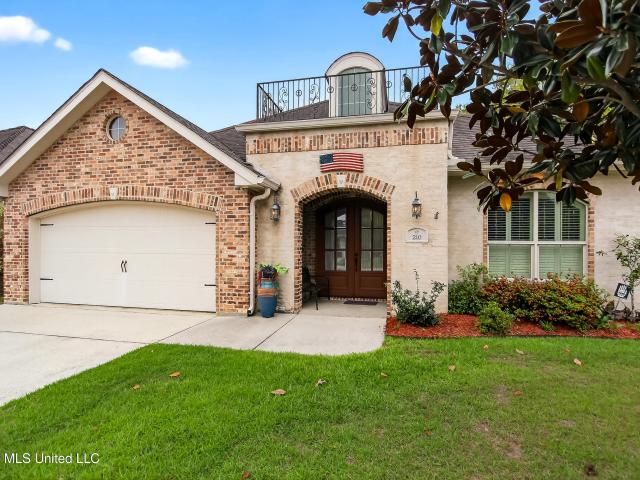 House for sale in Diamondhead, Mississippi