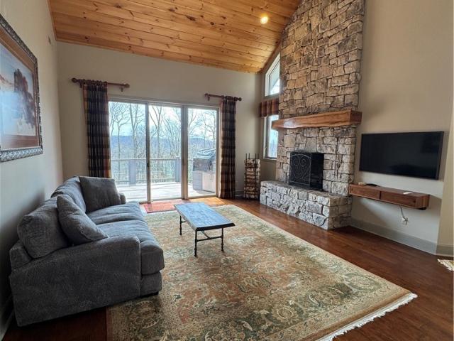 Condo for sale in Avery, North Carolina