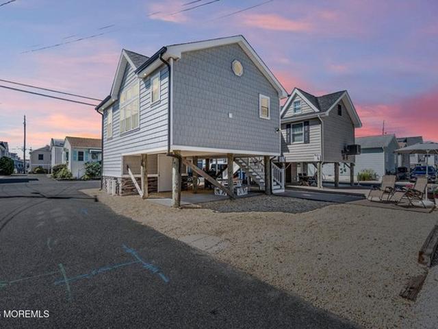 House for sale in Lavallette, New Jersey