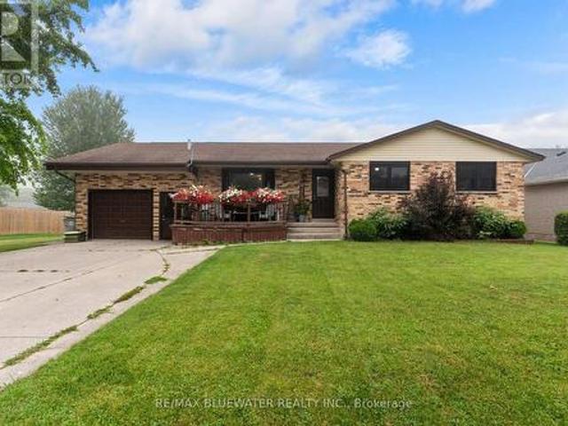 House for sale in Central Huron, Ontario