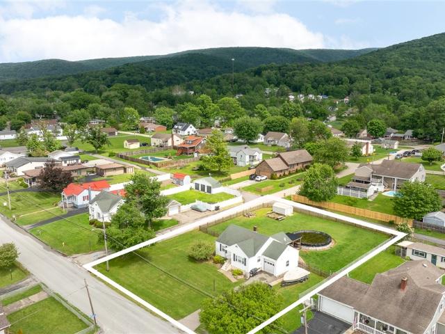 House for sale in Brownfield, Pennsylvania