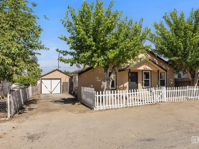 House for sale in Taft, California