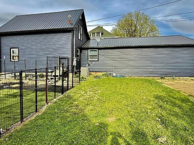 House for sale in Gladbrook, Iowa