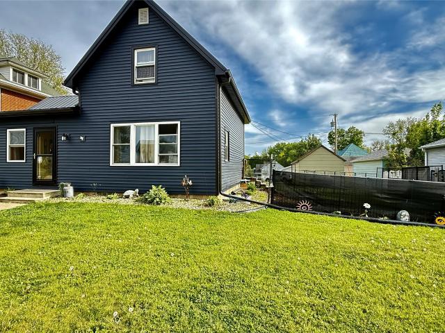 House for sale in Gladbrook, Iowa