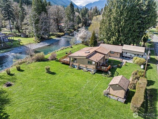 House for sale in Brinnon, Washington