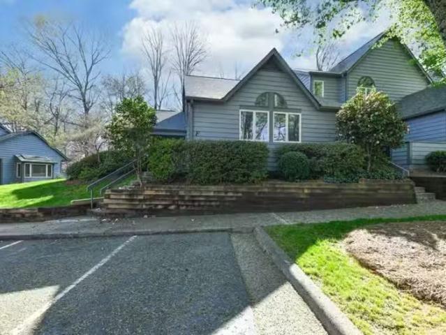 Condo for sale in Greensboro