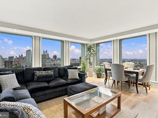 Condo for sale in Philadelphia, Pennsylvania