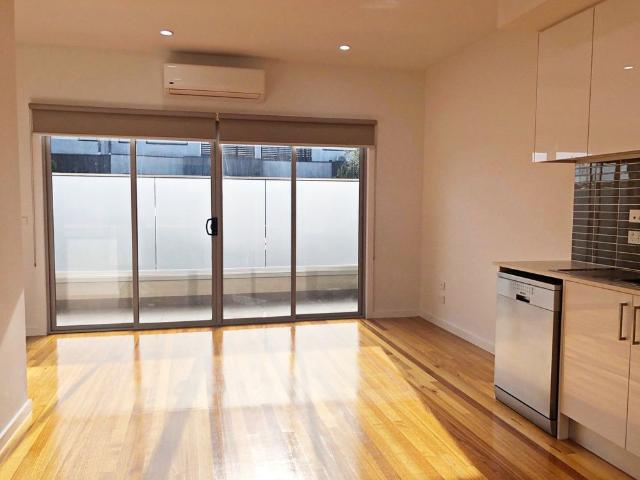 Townhouse for rent in Camerons Creek, Victoria