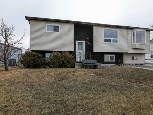 House for sale in Granum, Alberta