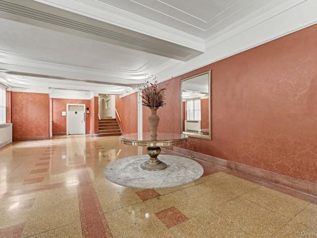 Condo for sale in White Plains, New York