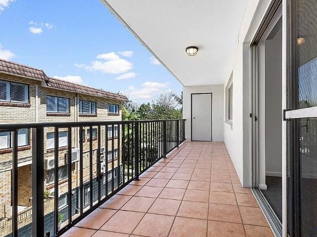 Apartment for rent in Toombul, Queensland