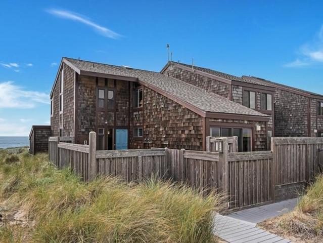 Townhouse for sale in California