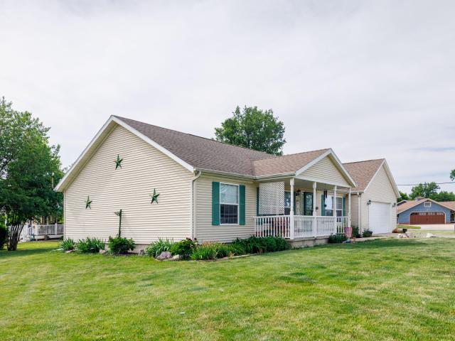 House for sale in Kentland, Indiana