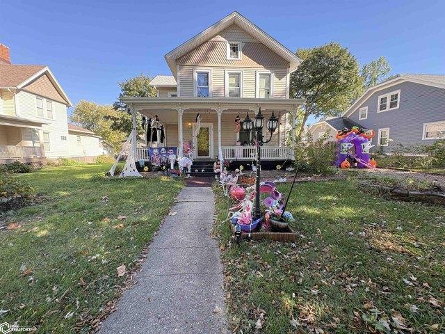 House for sale in Oskaloosa, Mahaska County