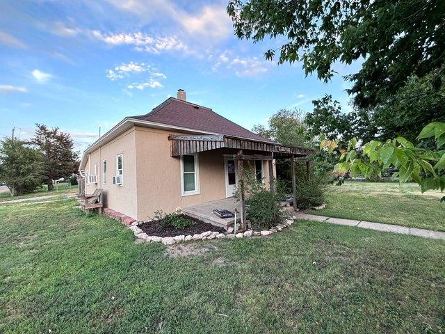 House for sale in Lakin, Kearny County