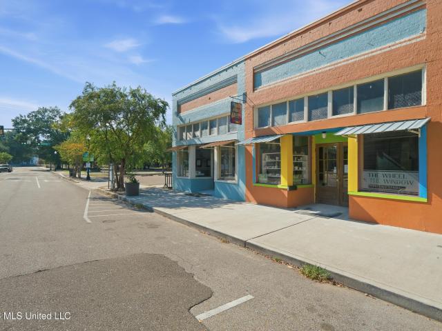 Commercial for sale in Hattiesburg, Forrest County
