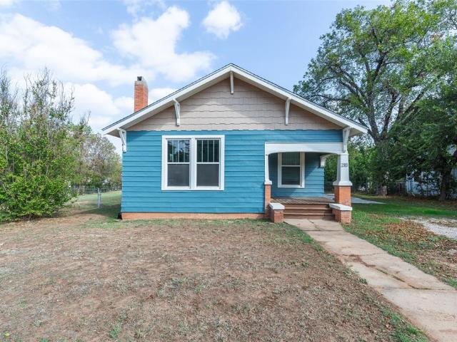 House for sale in Coleman, Coleman County