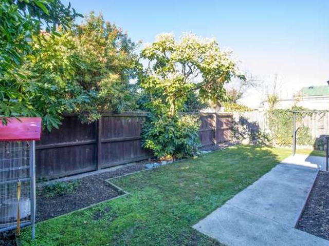 House for sale in Chaslands, Canterbury