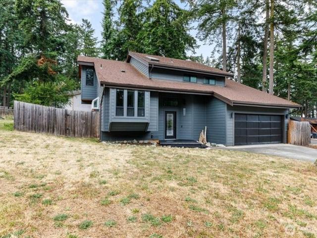 House for sale in Oak Harbor, Island County