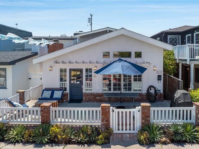 House for sale in Balboa Island, Corona Del Mar