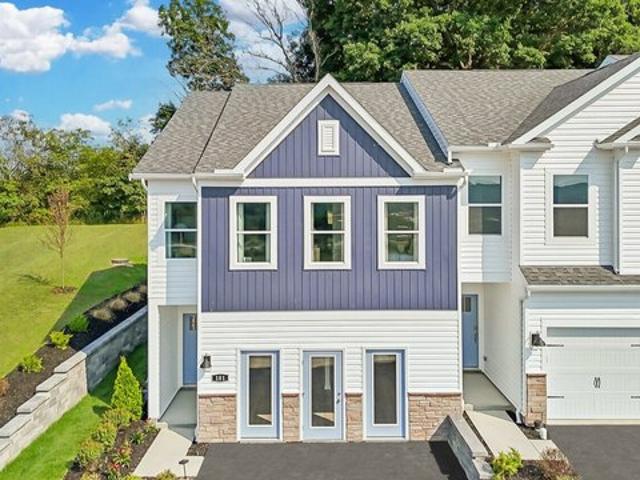 Townhouse for sale in Harmony, Pennsylvania