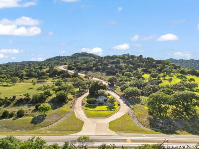 House for sale in Comfort